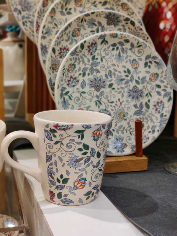 Handmade Stoneware Ceramic Dinner Set Touch of Harmony (Set of 8)