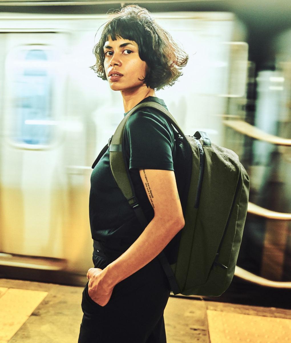 METROBACKPACK24LAXOFLUXGREEN5.jpg
