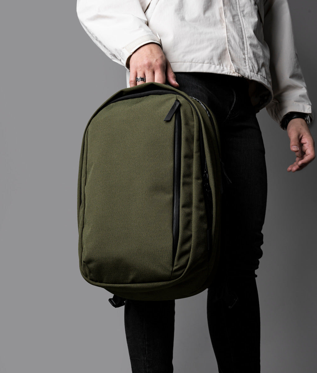 METRO_BACKPACK_24L_AXOFLUX_GREEN_30.jpg