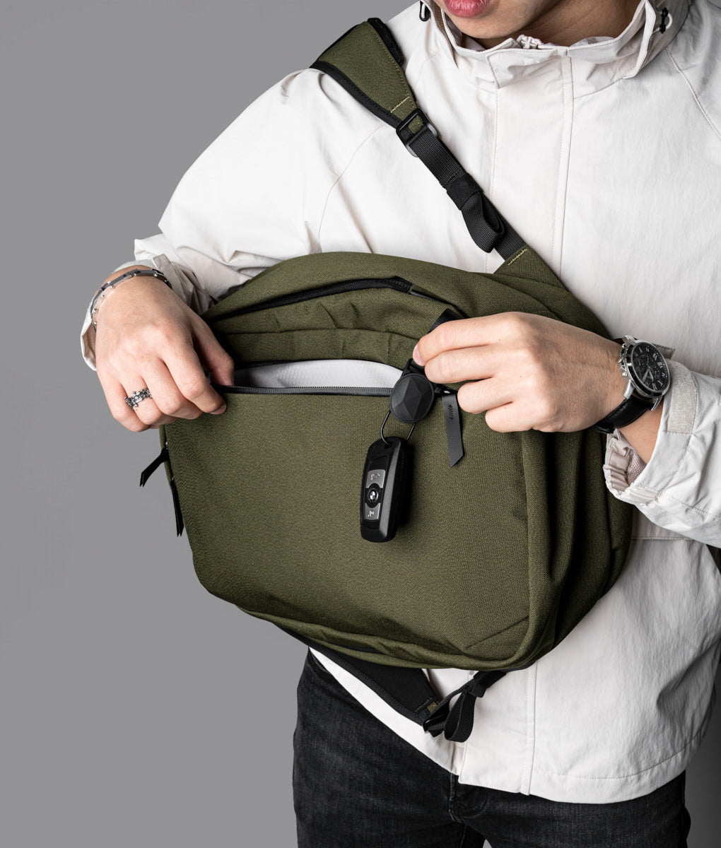 METRO_BACKPACK_24L_AXOFLUX_GREEN_34.jpg